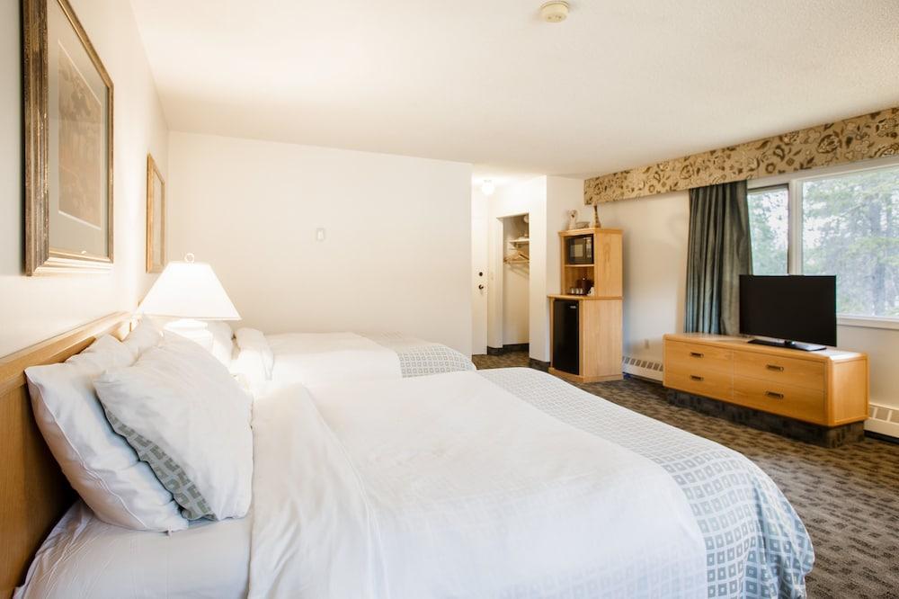 Mountaineer Lodge Lake Louise Exteriör bild